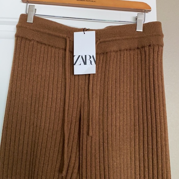 Zara Pants - Picture 5 of 5